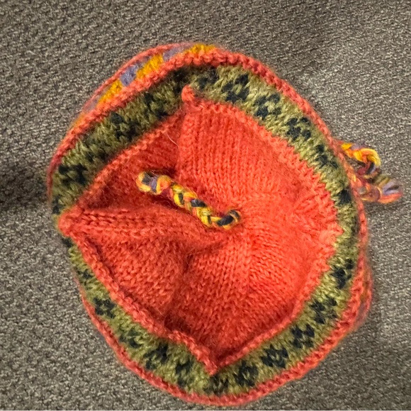 Newari Icelandic Design 100% Wool Knit Hat Ear Flaps Made in Nepal Women’s OS - Picture 6 of 9